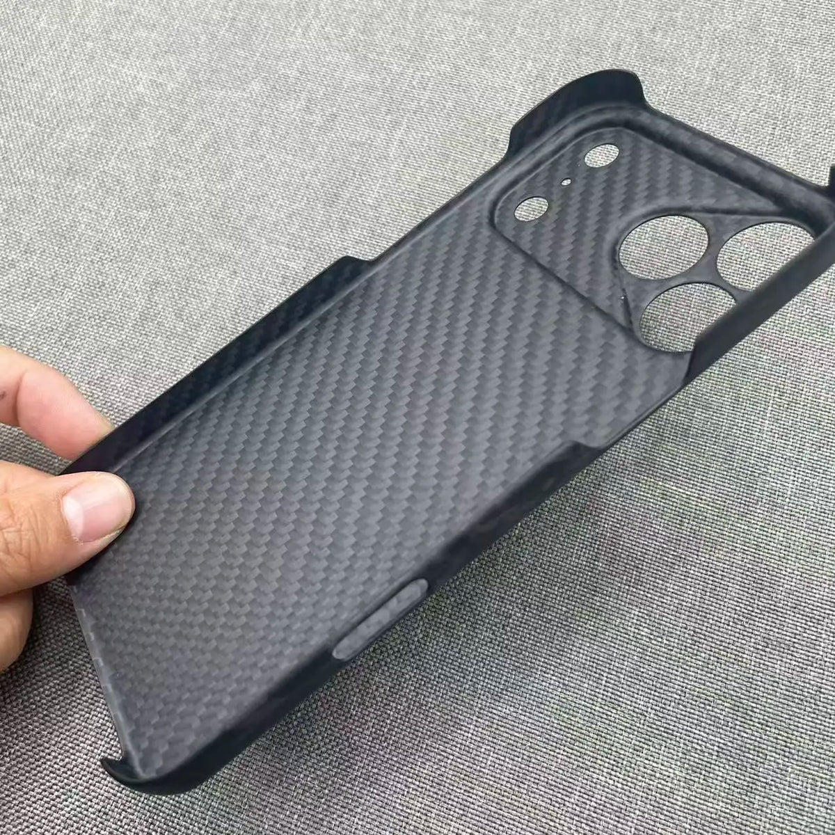 AKATIP Forged Carbon Fiber for iPhone 17Pro Max Ultra Protective Case Gold Foil Anti-Drop Shockproof Carbon Fiber 17Pro Mobile